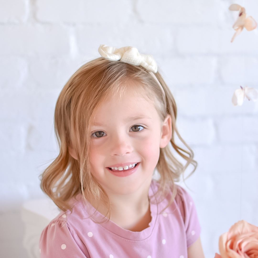 Knot Single Bow // Spring Staples // CREAM Knot Bows Elisa's Little Blossoms 